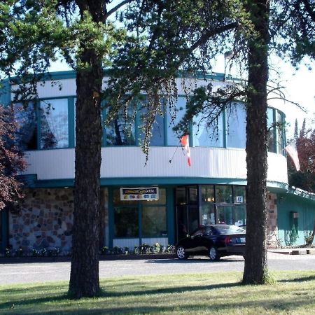 Falcon Lake Hotel Extérieur photo
