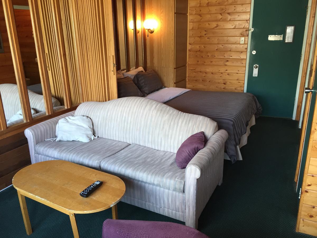 Falcon Lake Hotel Extérieur photo