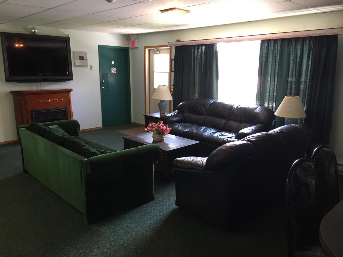 Falcon Lake Hotel Extérieur photo