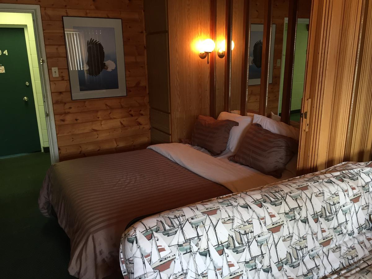 Falcon Lake Hotel Extérieur photo