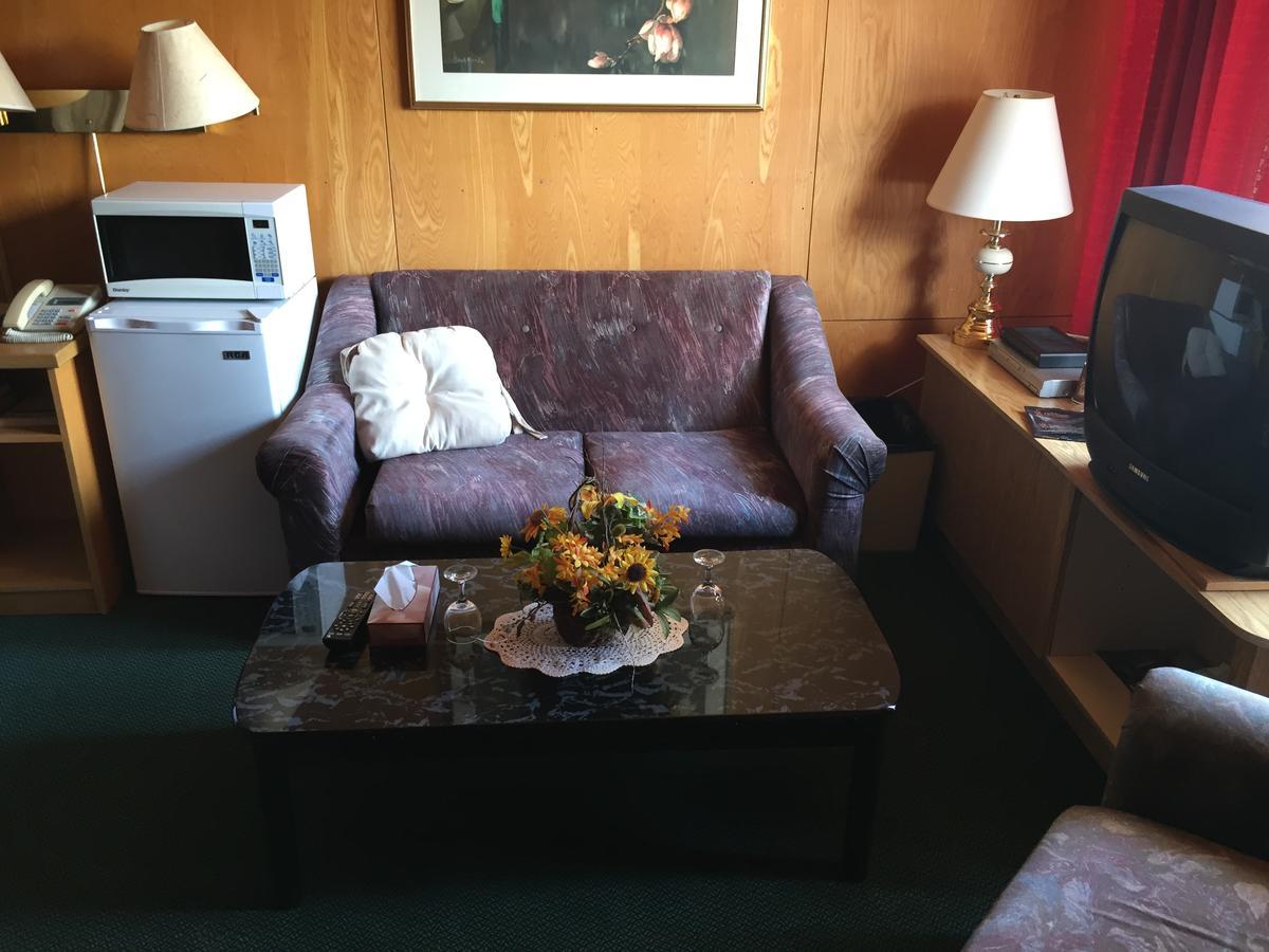 Falcon Lake Hotel Extérieur photo