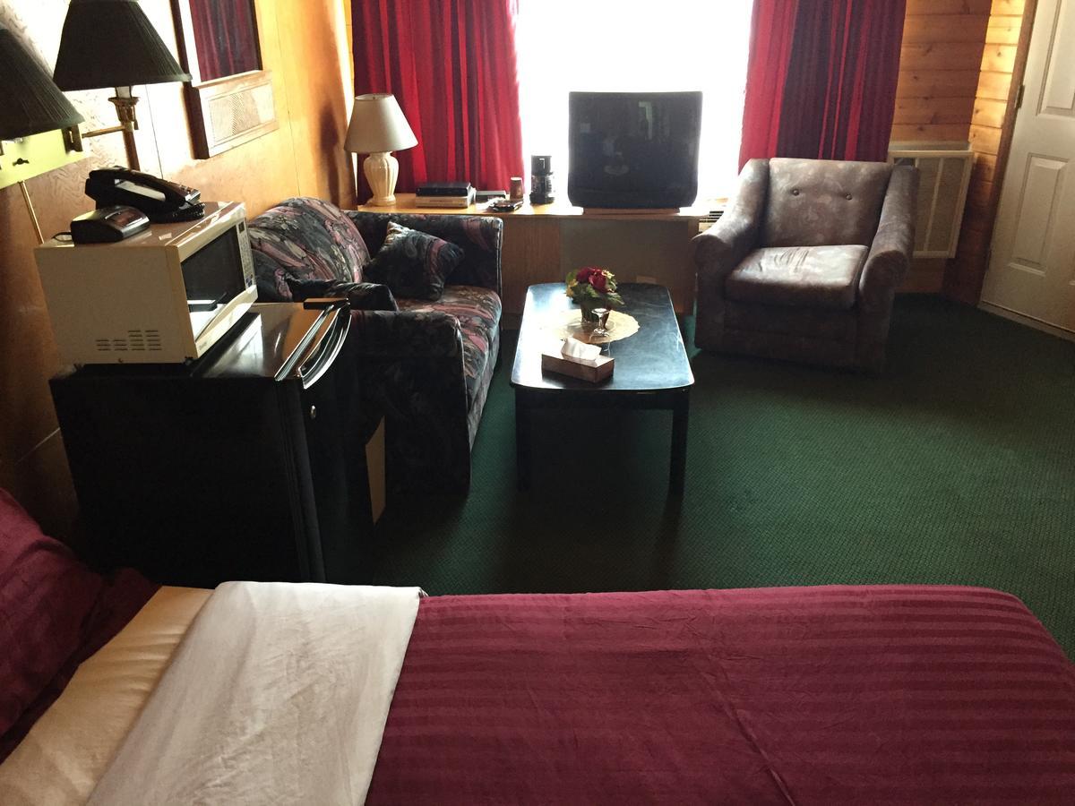 Falcon Lake Hotel Extérieur photo