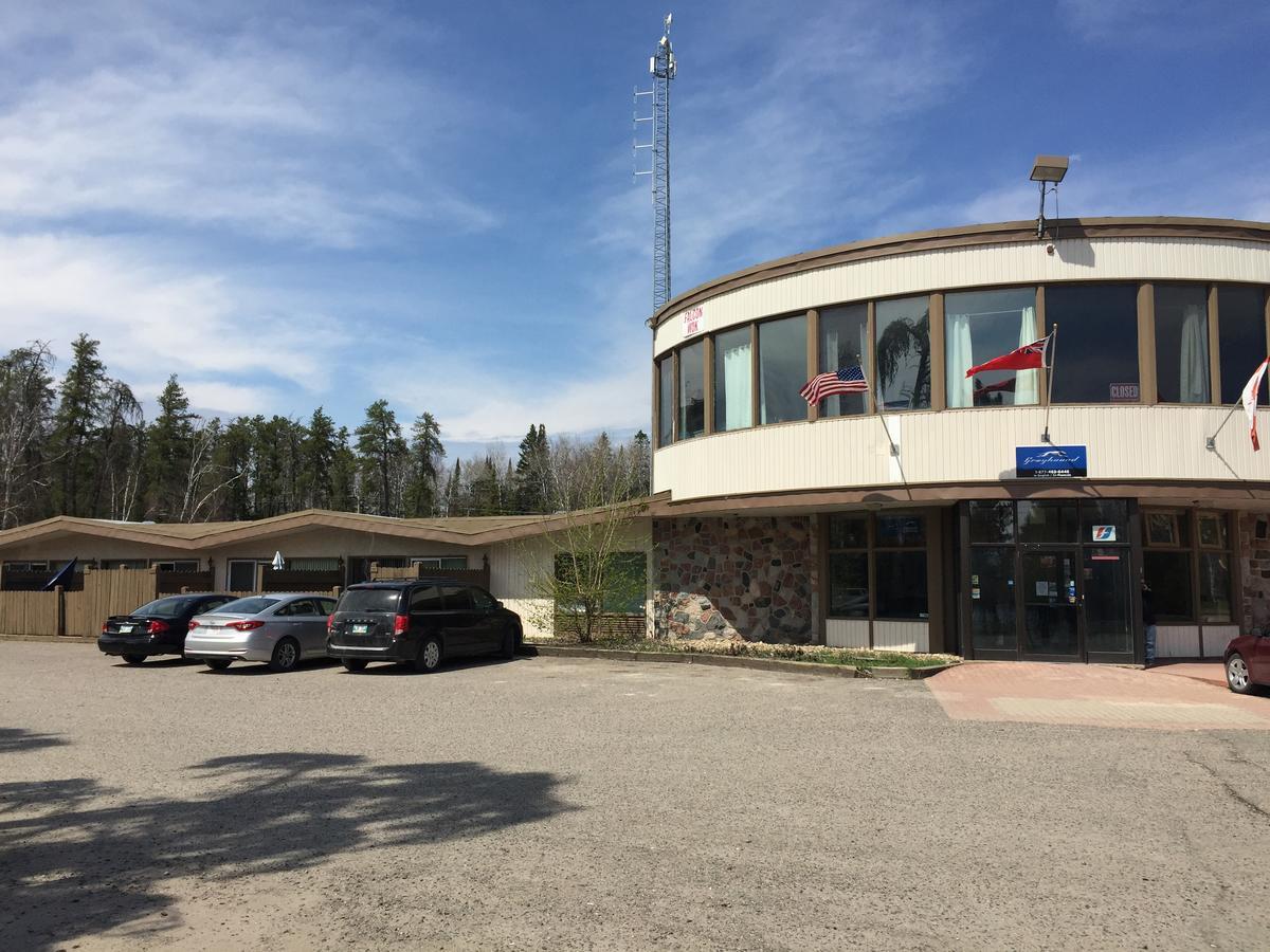 Falcon Lake Hotel Extérieur photo